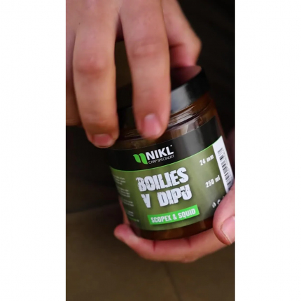 Nikl Boilies V Dipu Scopex & Squid 250 ml