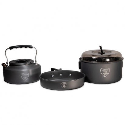 Giants fishing Sada riadu s kanvičkou 3 Piece Pan & Kettle Set Giants fishing Sada riadu s kanvičkou 3 Piece Pan & Kettle Set