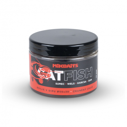 Mikbaits Catfish Boilie v Dipu 500ml 50x30mm Zraněný úhoř Mikbaits Catfish Boilie v Dipu 500ml 50x30mm Zraněný úhoř