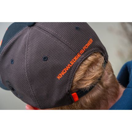 Guru Tackle Šiltovka Aventus Charcoal Cap