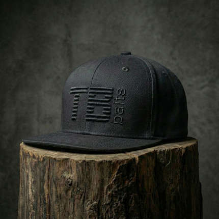 TB Baits Kšiltovka Snapback 3D Logo Black