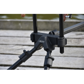 Giants fishing Štipec s obratlíkom a krozžkem Screw with Ring Swivel Medium 10ks