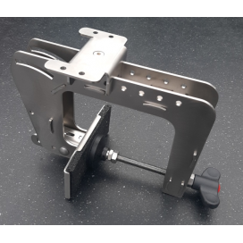 KED Klemmhalter 7 cm šířka úchytu pro KED Flex Geberstange
